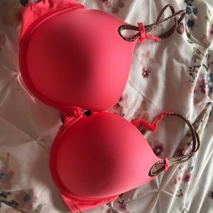 Victoria Secret Bra peach 🍑